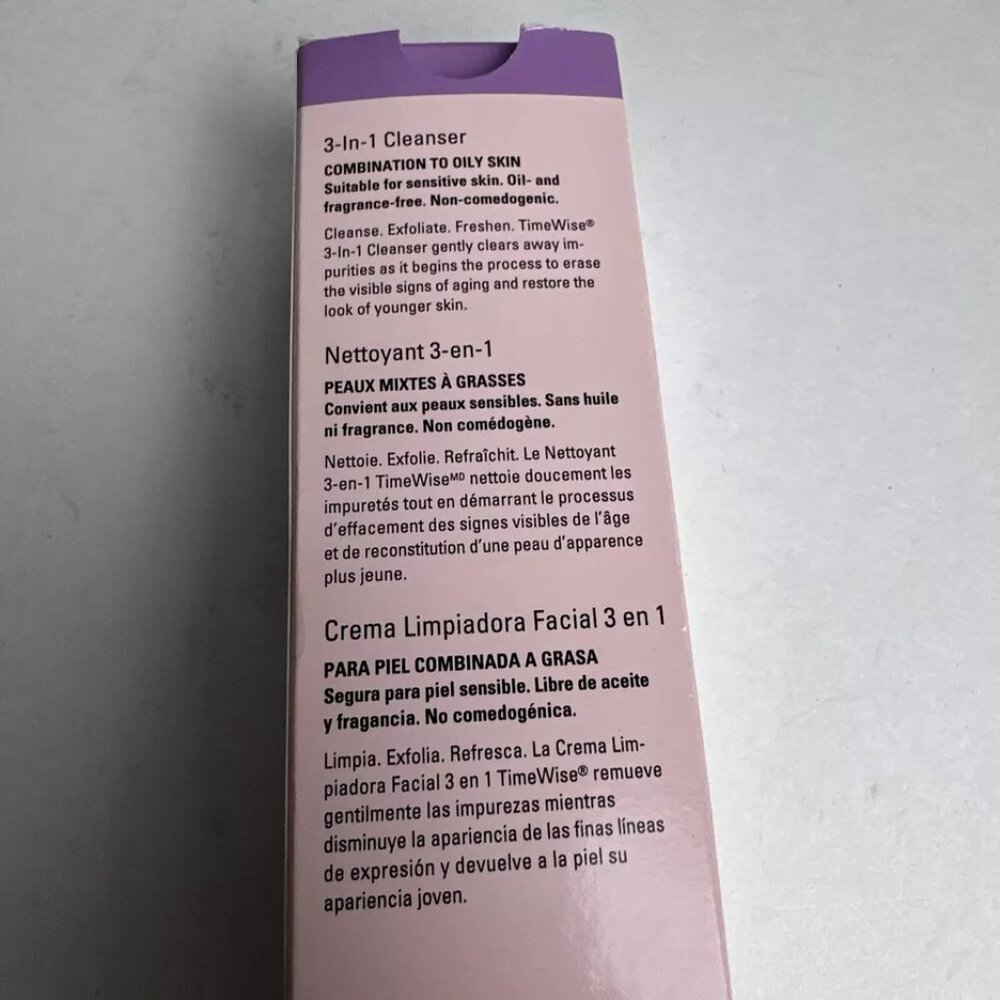 Mary Kay TimeWise 3-in-1 Cleanser | Combination to Oily Skin Oil-Free Formula - Picture 2 of 6